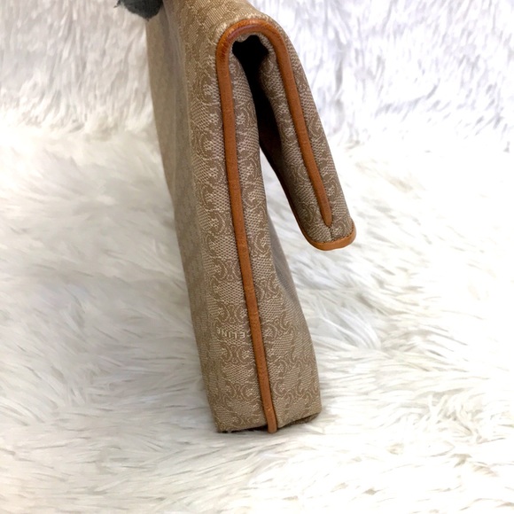 CELINE MACADAME ENVELOPE CLUTCH - Picture 14 of 15